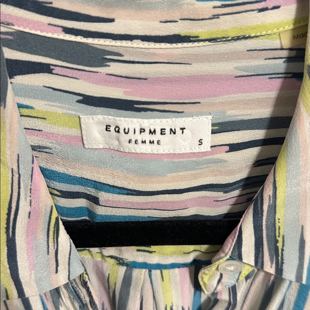 EQUIPMENT Silk Button-down Shirt - Picture 2 of 6